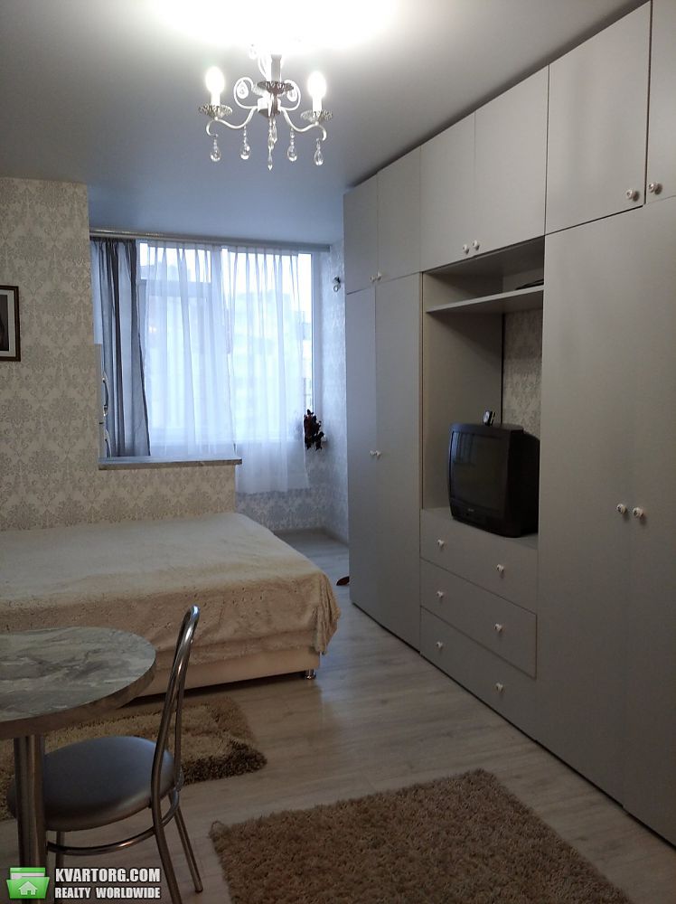 Sell 1-room apartment. Киев, Полевая — photo 1