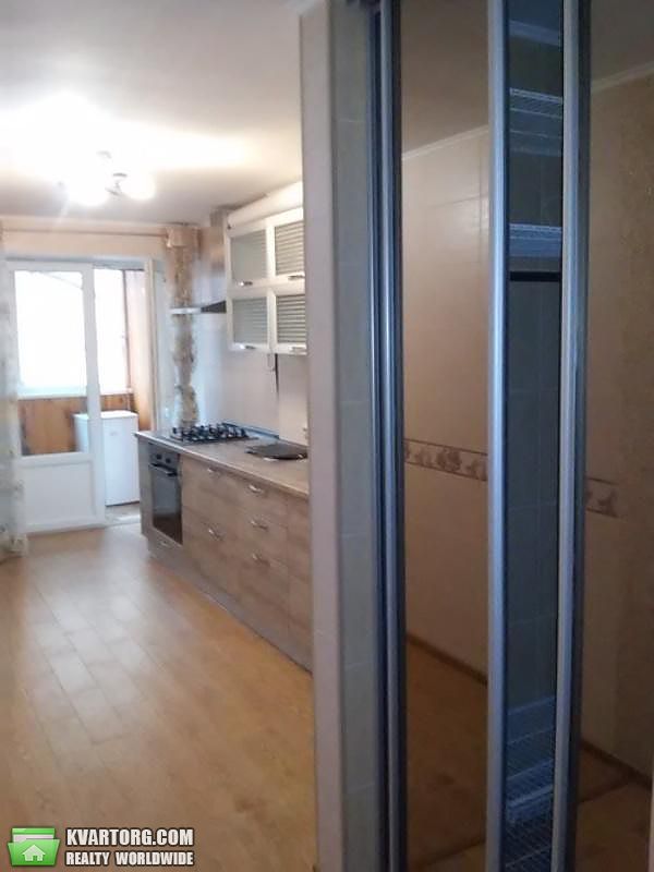 Rent out 2-room apartment. Киев,  Тургеневская — photo 3