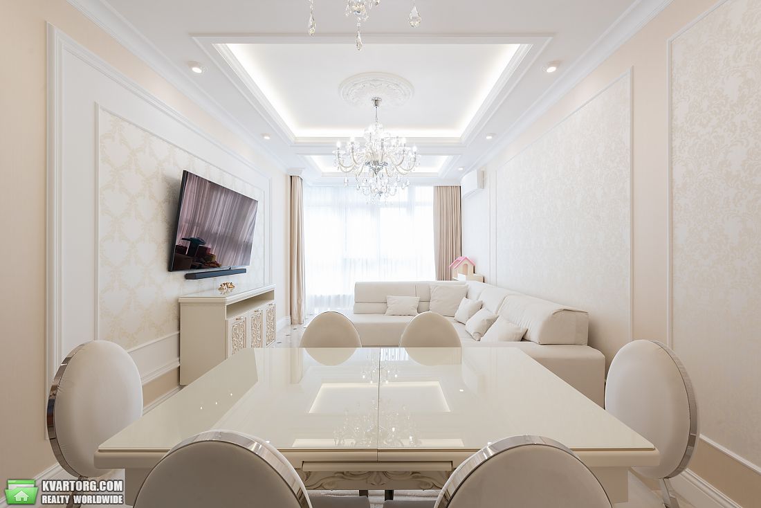 Rent out 4-room apartment. Киев, Драгомирова ул. — photo 10