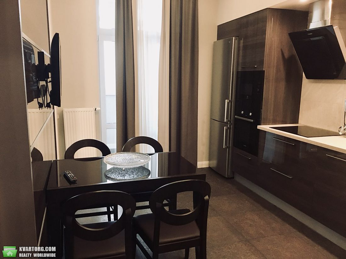 Rent out 3-room apartment. Киев, Драгомирова ул. — photo 4
