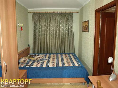 Rent out 2-room apartment. Киев,  Воссоединения пр — photo 3