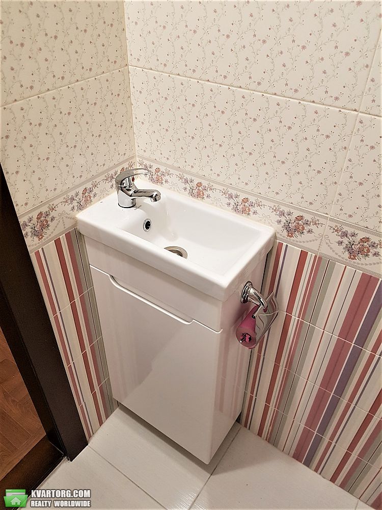 Rent out 1-room apartment. Киев, сергея данченко — photo 4