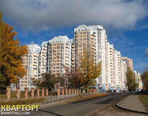 Rent out 3-room apartment. Киев,  Ломоносова — photo 1