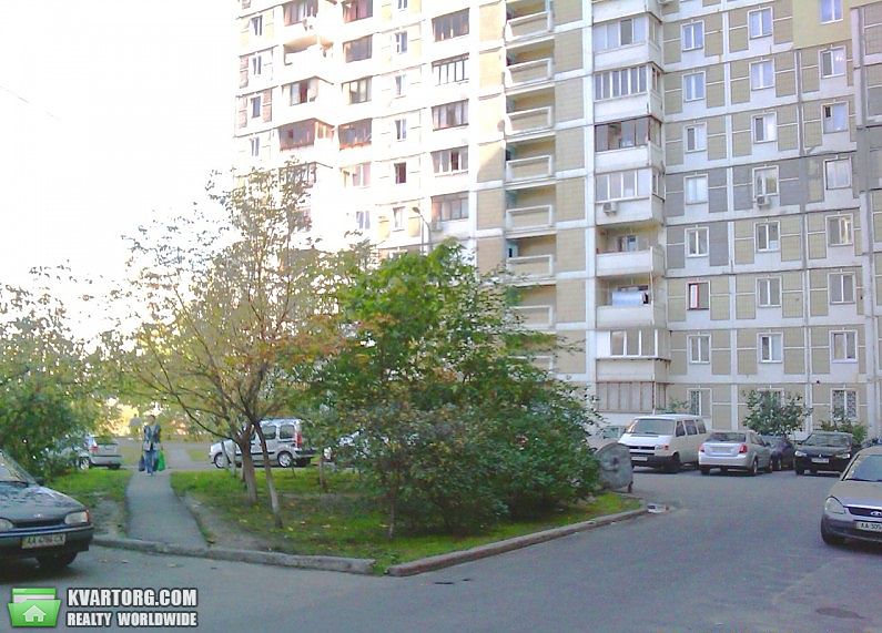 Sell 3-room apartment. Киев,  Срибнокильская — photo 2