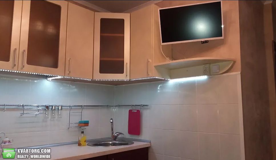 Rent out 1-room apartment. Киев,  Днепровская наб — photo 8