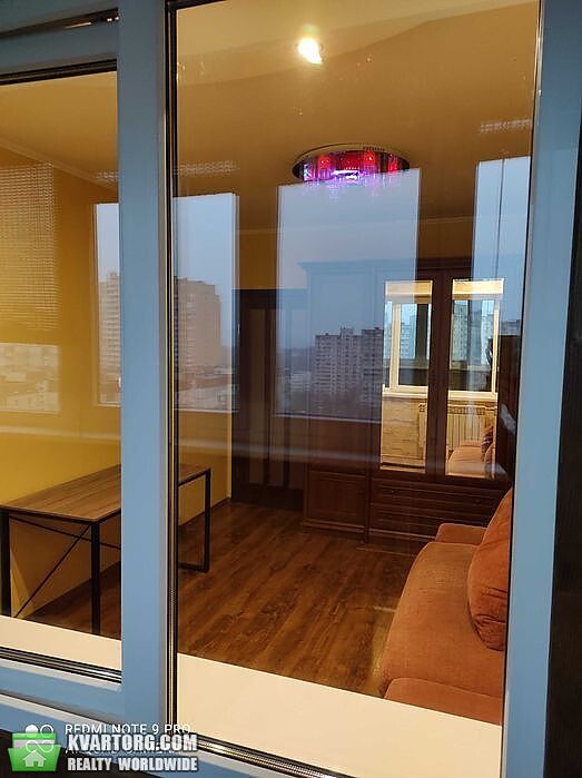 Rent out 2-room apartment. Киев, Виноградар, Ужвій — photo 1