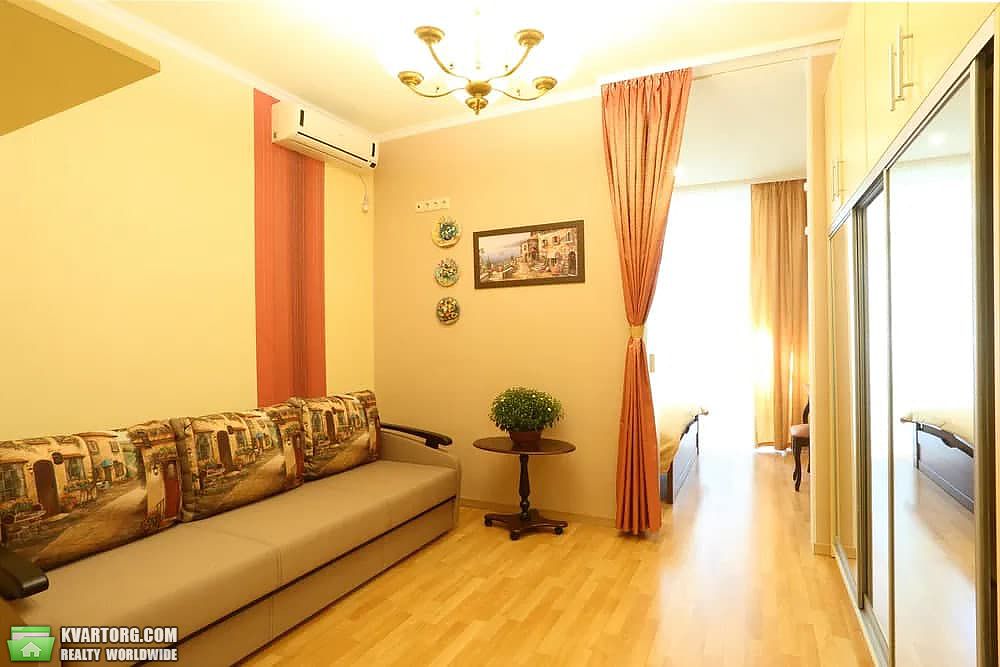 Rent out 2-room apartment. Киев,  Лейпцигская — photo 9