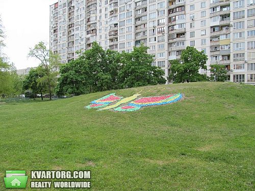 Sell 3-room apartment. Киев, Березняковская — photo 1