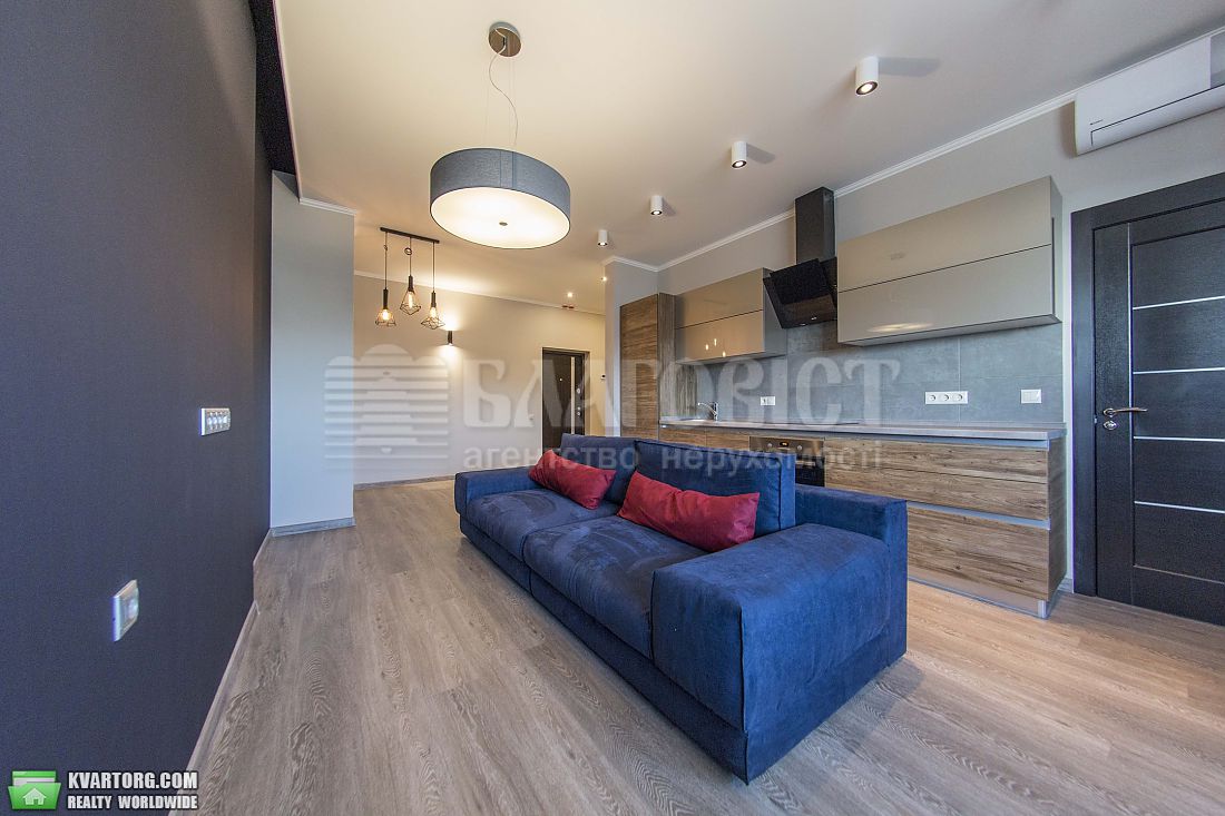 Rent out 2-room apartment. Киев,  Драгомирова — photo 2