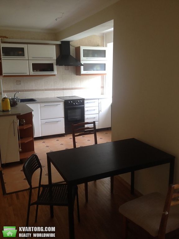Sell 3-room apartment. Киев,  Двинская — photo 1