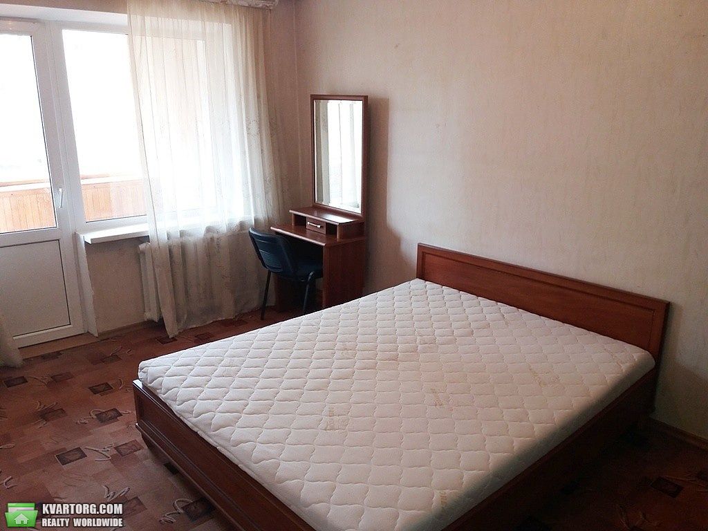 Rent out 2-room apartment. Киев, Олеся Гончара — photo 1