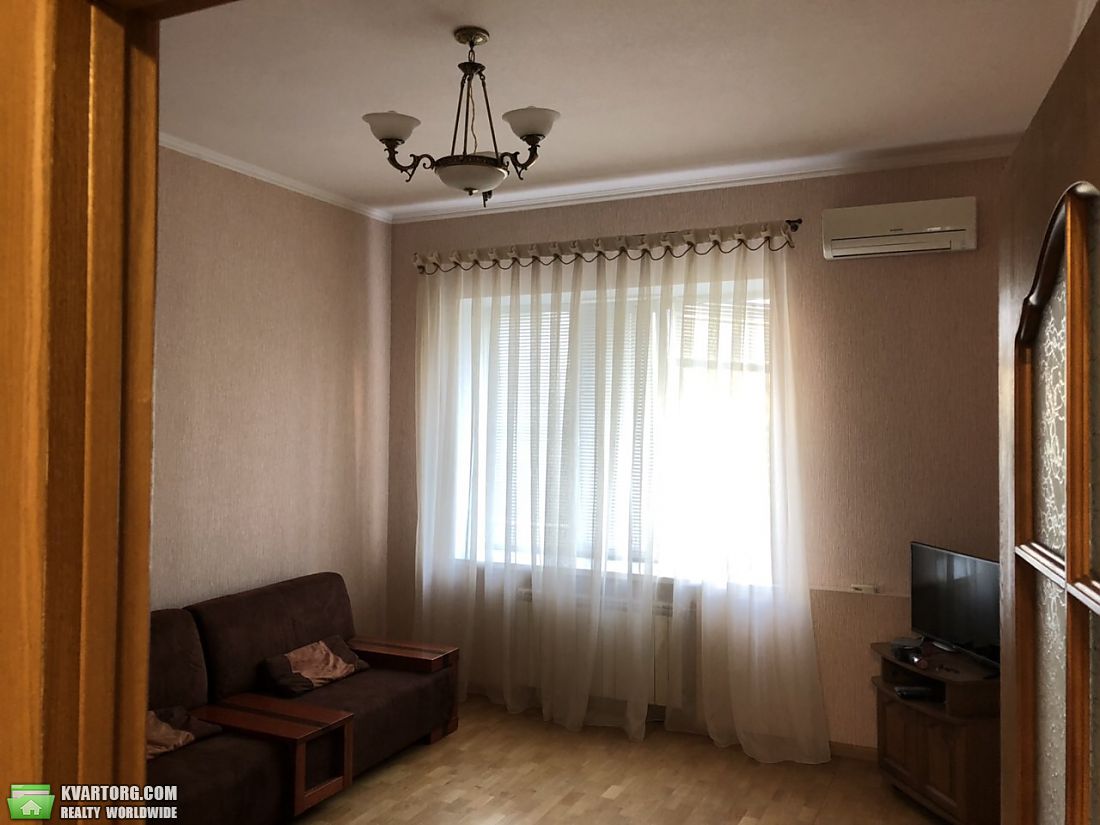 Rent out 2-room apartment. Киев,  Шелковичная — photo 9