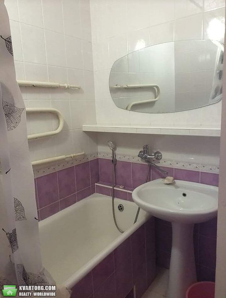 Rent out 1-room apartment. Киев,  Русановская наб — photo 10