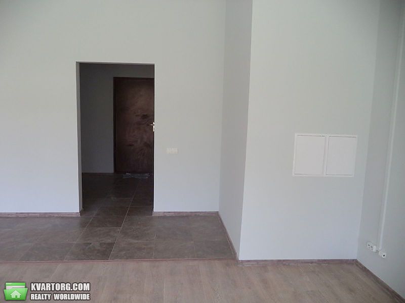 Rent out office. Киев, Кловский спуск — photo 1