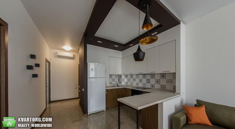 Rent out 3-room apartment. Киев,  Барбюса — photo 3