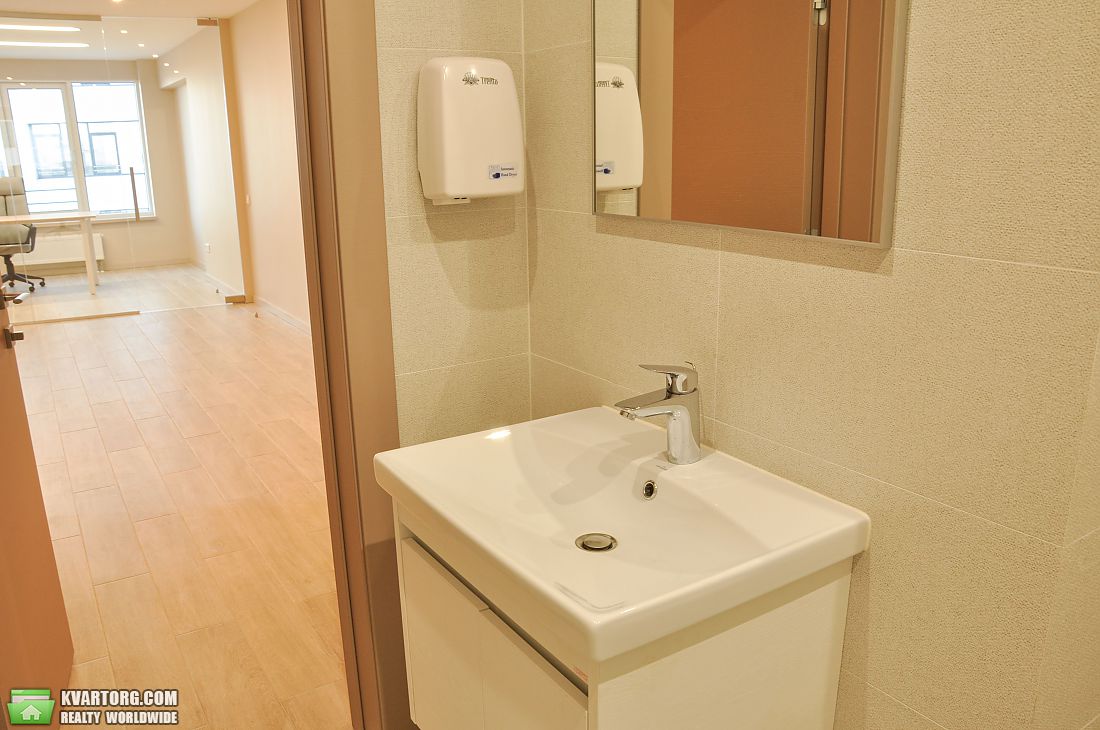 Rent out office. Киев, Бусловская — photo 10