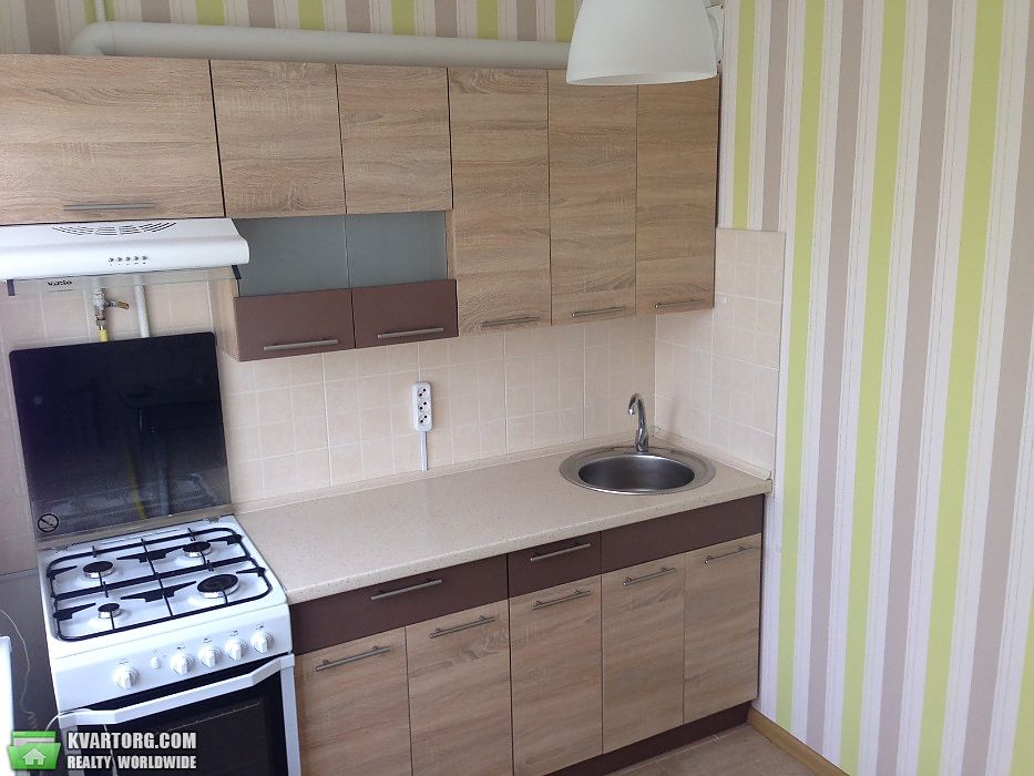Rent out 3-room apartment. Киев,  Гната Юры — photo 4