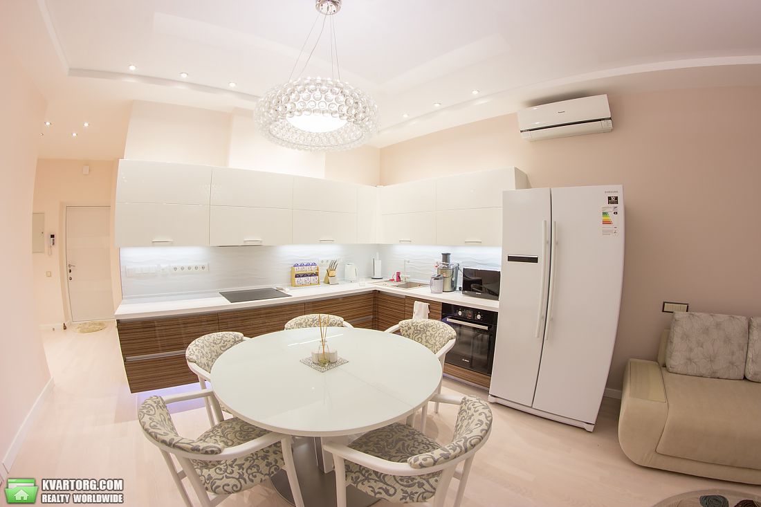 Rent out 2-room apartment. Киев,  Днепровская наб — photo 8
