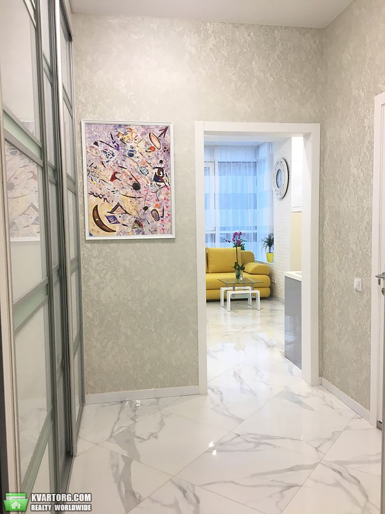 Rent out 1-room apartment. Киев,  Леси Украинки бул — photo 6