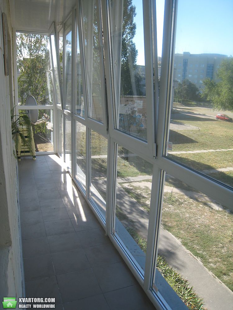 Rent out 2-room apartment. Киев, Братиславская — photo 1