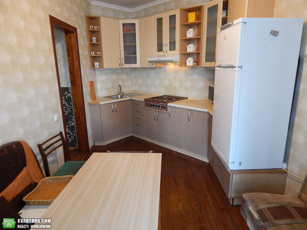 Sell 2-room apartment. Киев,  Днепровская наб — photo 1
