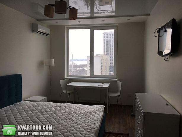 Rent out 1-room apartment. Киев, Харьковском шоссе — photo 1