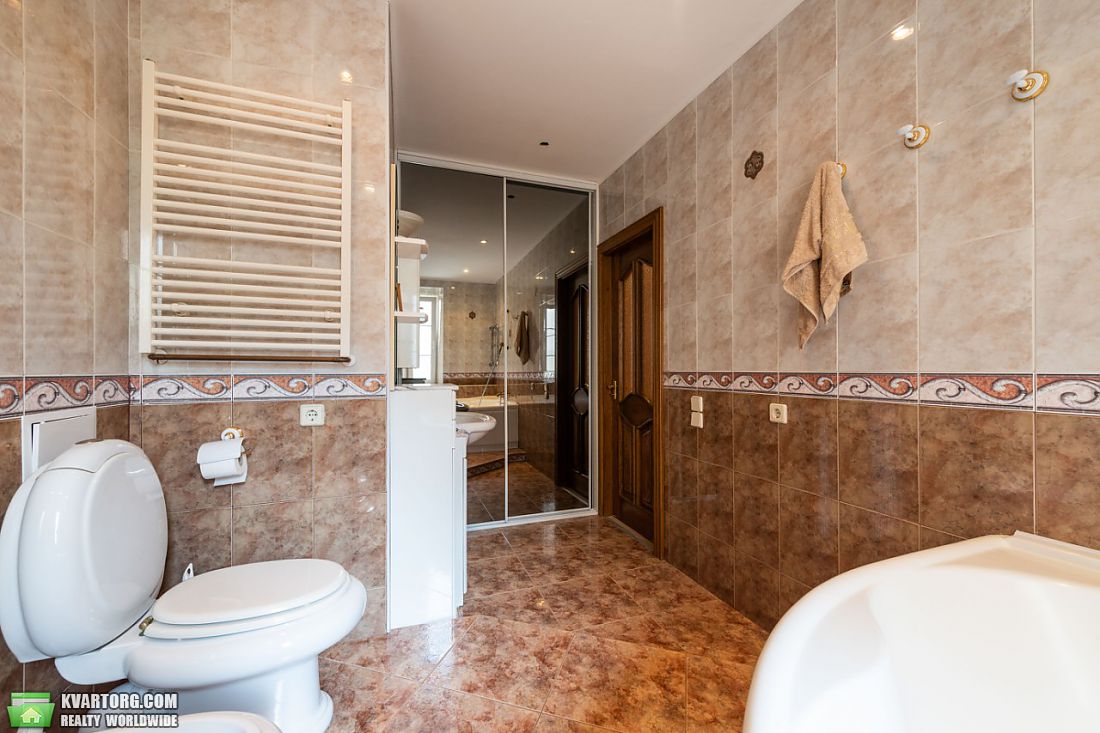 Rent out 3-room apartment. Киев,  Шелковичная — photo 8