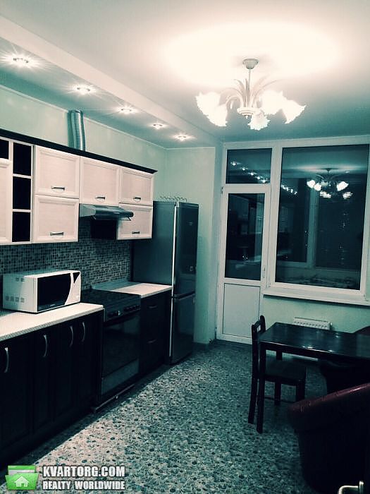 Rent out 2-room apartment. Киев, Днепровская Набережная — photo 2