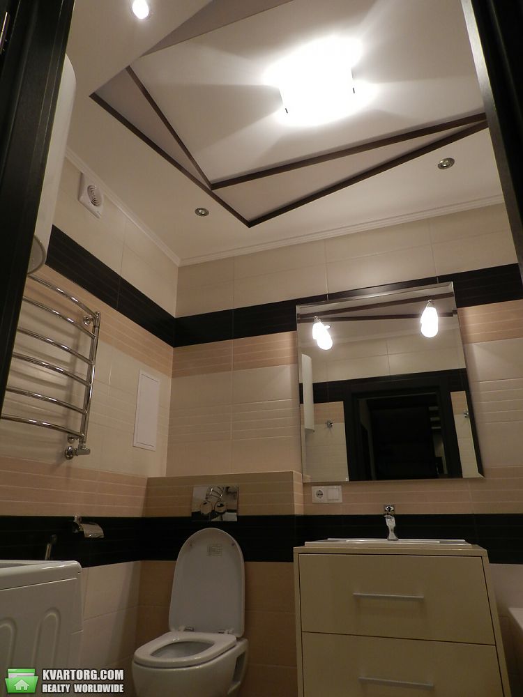 Rent out 1-room apartment. Киев, Вишгородська вул. — photo 9