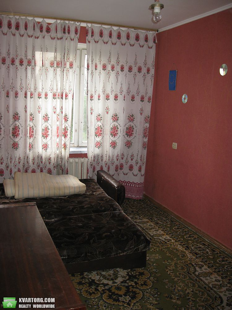 Rent out 3-room apartment. Киев,  Кольцова бул — photo 2