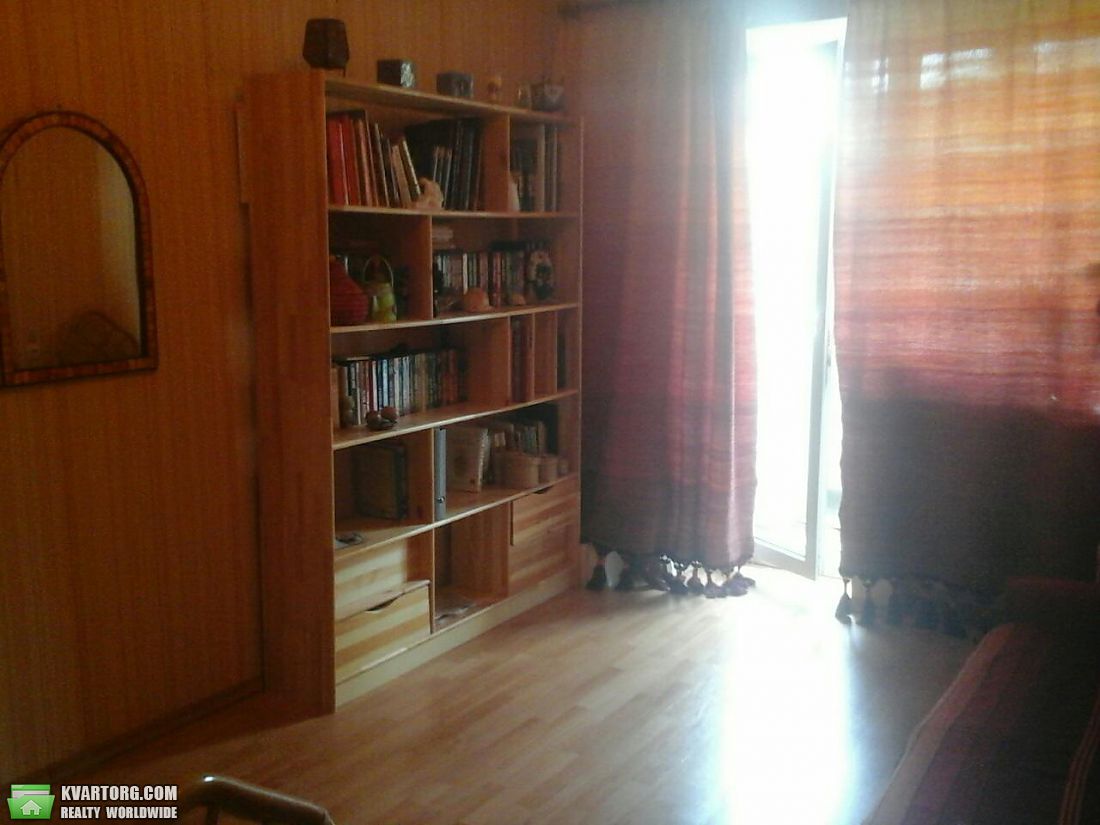 Rent out 2-room apartment. Киев,  Богдана Хмельницкого — photo 6