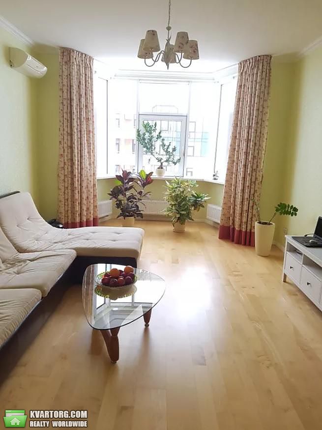 Rent out 2-room apartment. Киев,  Ломоносова — photo 1