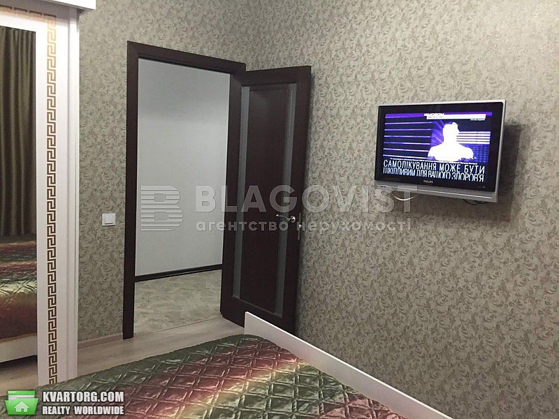 Rent out 2-room apartment. Киев, Регенераторна — photo 3