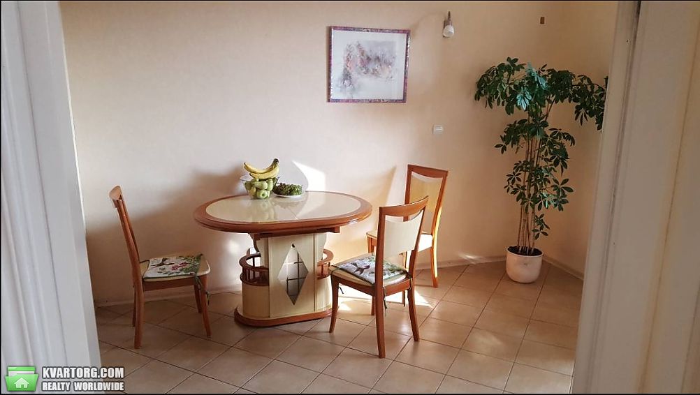 Rent out 2-room apartment. Киев,  Северная — photo 2