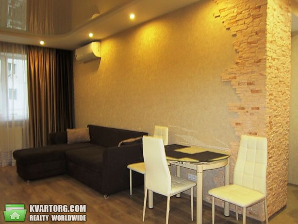 Rent out 1-room apartment. Киев,  Теремковская — photo 1