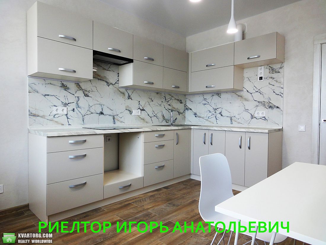 Rent out 1-room apartment. Одесса, Жемчужная — photo 4