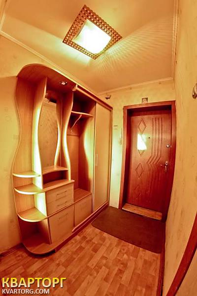 Sell 1-room apartment. Киев,  Пражская — photo 1