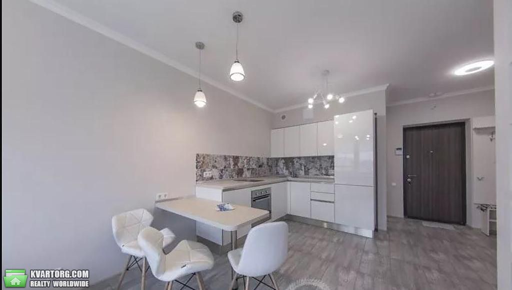 Rent out 2-room apartment. Киев,  Златоустовская — photo 6