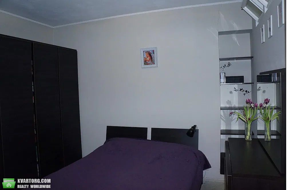 Rent out 2-room apartment. Львов, площа Ринок — photo 6