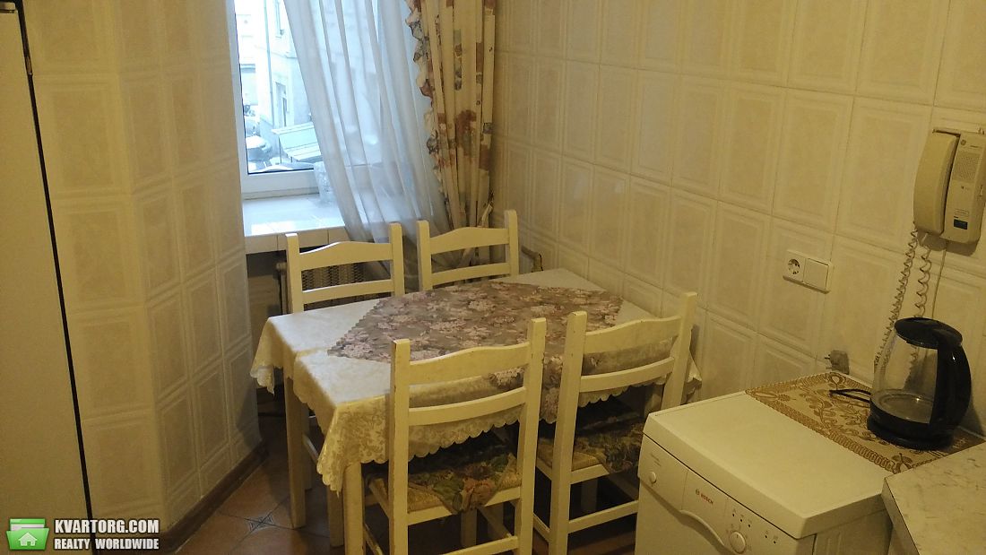 Rent out 3-room apartment. Киев,  Владимирская — photo 5