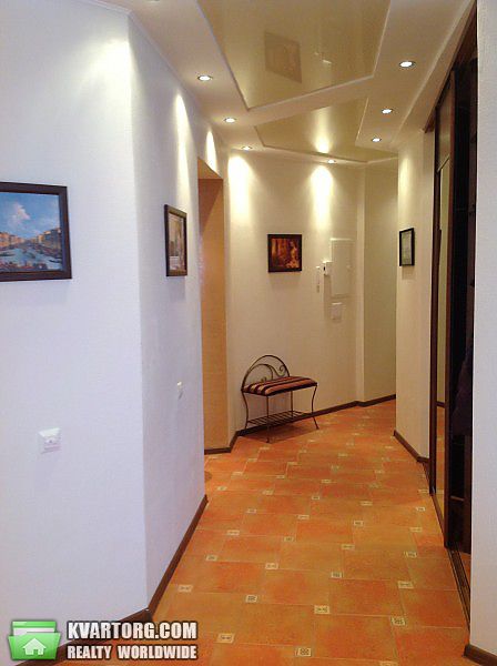 Rent out 2-room apartment. Киев,  Днепровская наб — photo 8