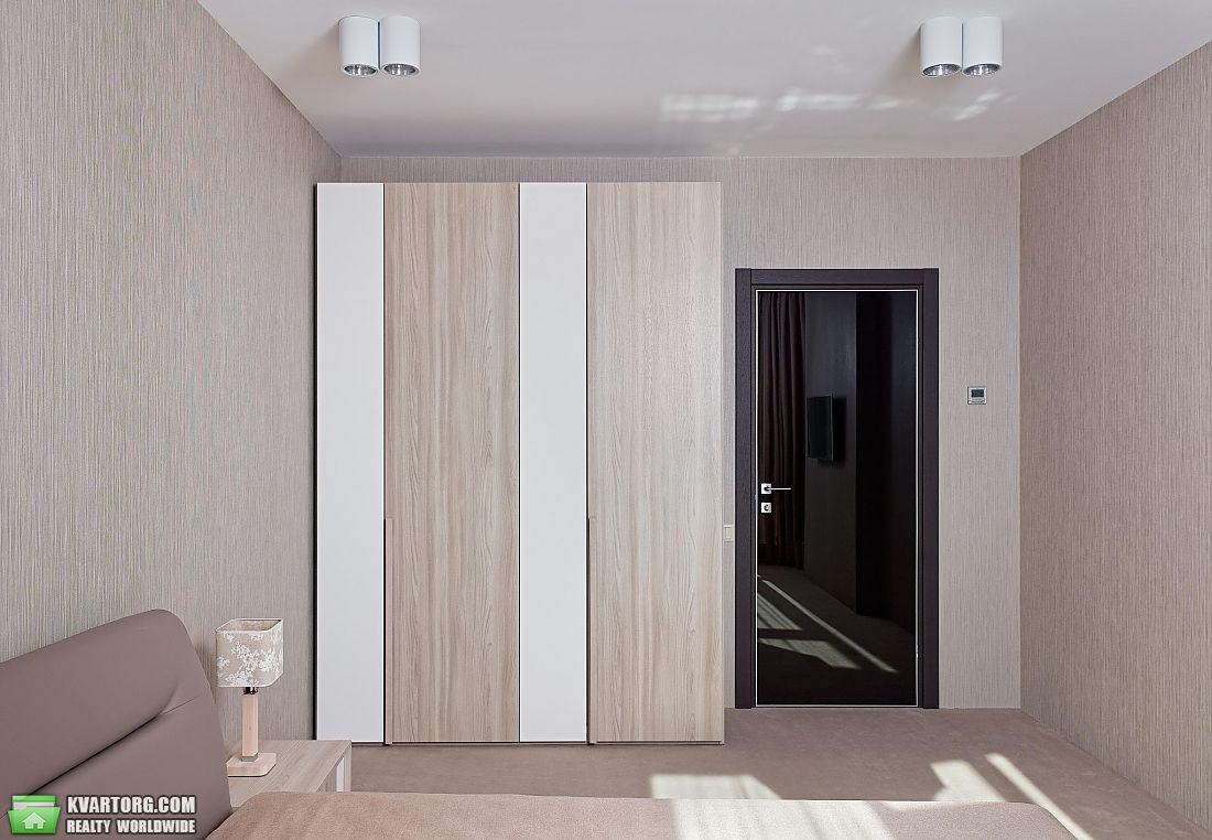 Sell 3-room apartment. Киев,  Драгомирова — photo 7