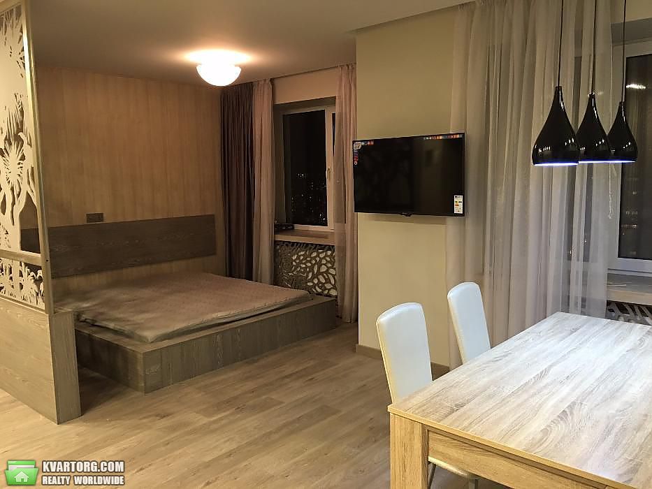 Rent out 1-room apartment. Киев,  Комбинатная — photo 7