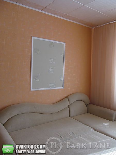 Sell 2-room apartment. Киев,  Героев Днепра — photo 1