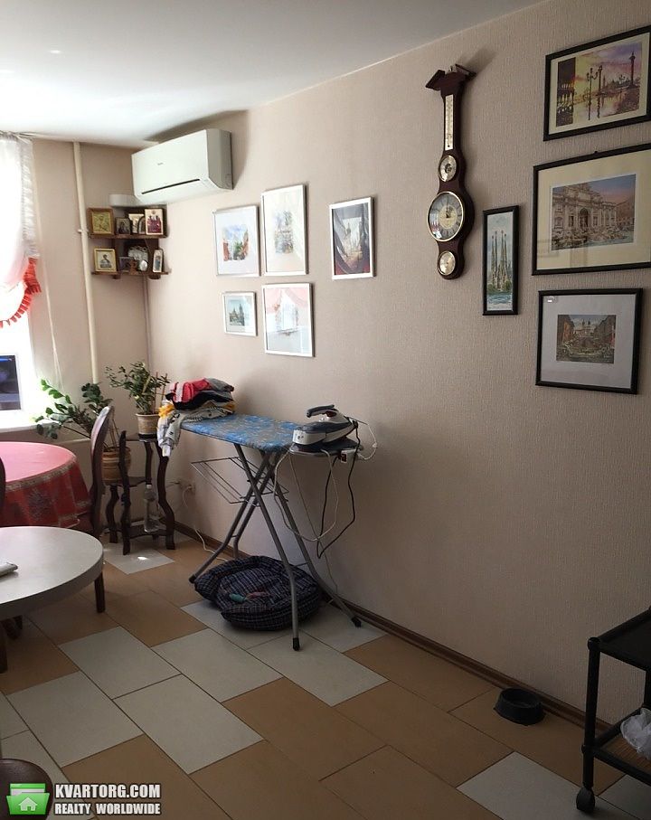 Sell 3-room apartment. Киев,  Ялтинская — photo 5