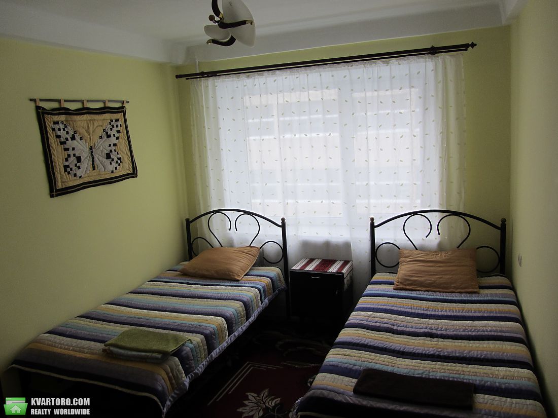 Rent out 3-room apartment. Киев,  Кловский спуск — photo 2