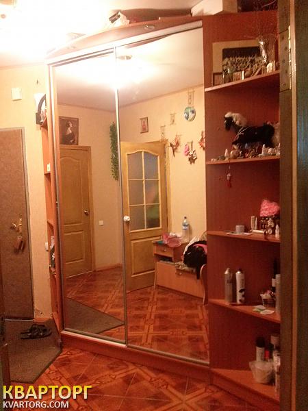 Rent out 1-room apartment. Киев,  Здолбуновская — photo 1