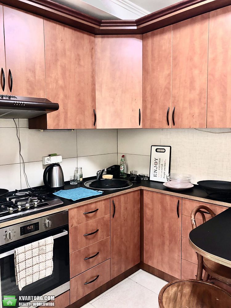 Rent out 3-room apartment. Киев,  Гоголевская — photo 2