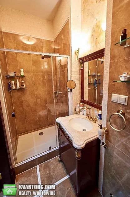 Sell multi-room apartment. Киев,  Владимирская — photo 8