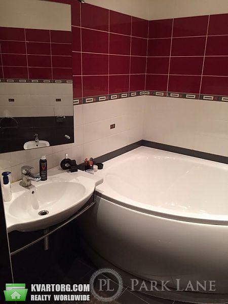 Sell 3-room apartment. Киев,  Дмитриевская — photo 1